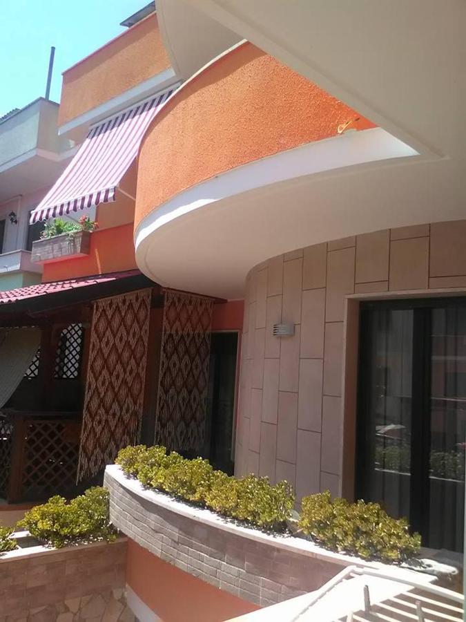 B&B Caravaggio San Donaci Kültér fotó